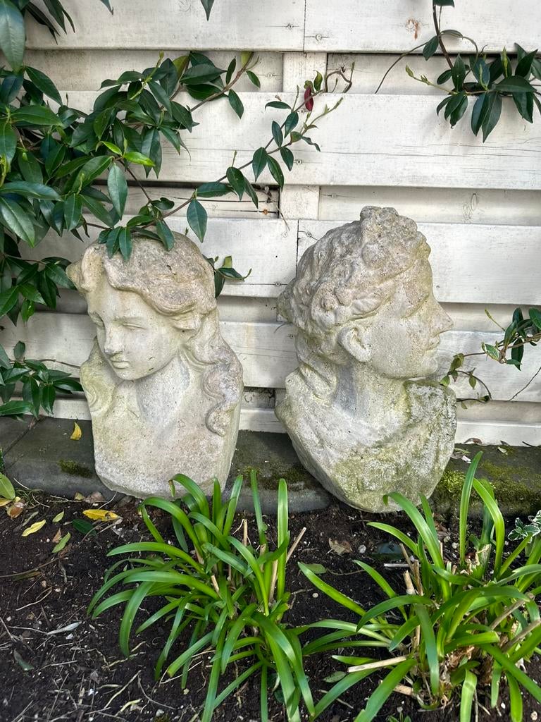Twee tuinbeelden hoofd, Ophalen, Zo goed als nieuw, Steen, Mensenbeeld