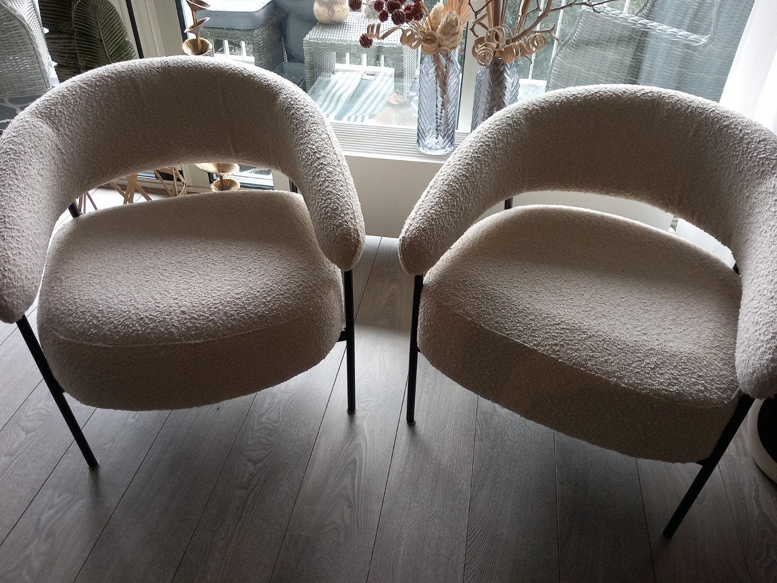2x Leen Bakker Fauteuils Nola  gebroken wit, Ophalen, Modern, Scandinavisch, 75 tot 100 cm, Zo goed als nieuw