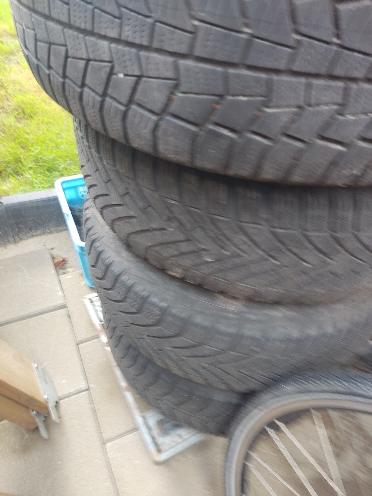 Winterbanden Dacia Duster 215/65 R16 met velgen, Auto diversen, Ophalen