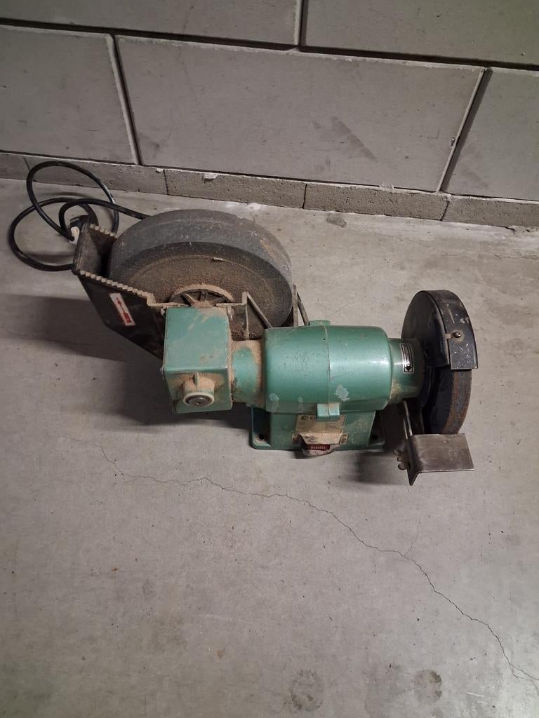 Slijpmachine Workmaster, elektrisch, prima werkend, Doe-het-zelf en Verbouw, Ophalen, Gebruikt, Minder dan 700 watt, Werkbankslijpmachine