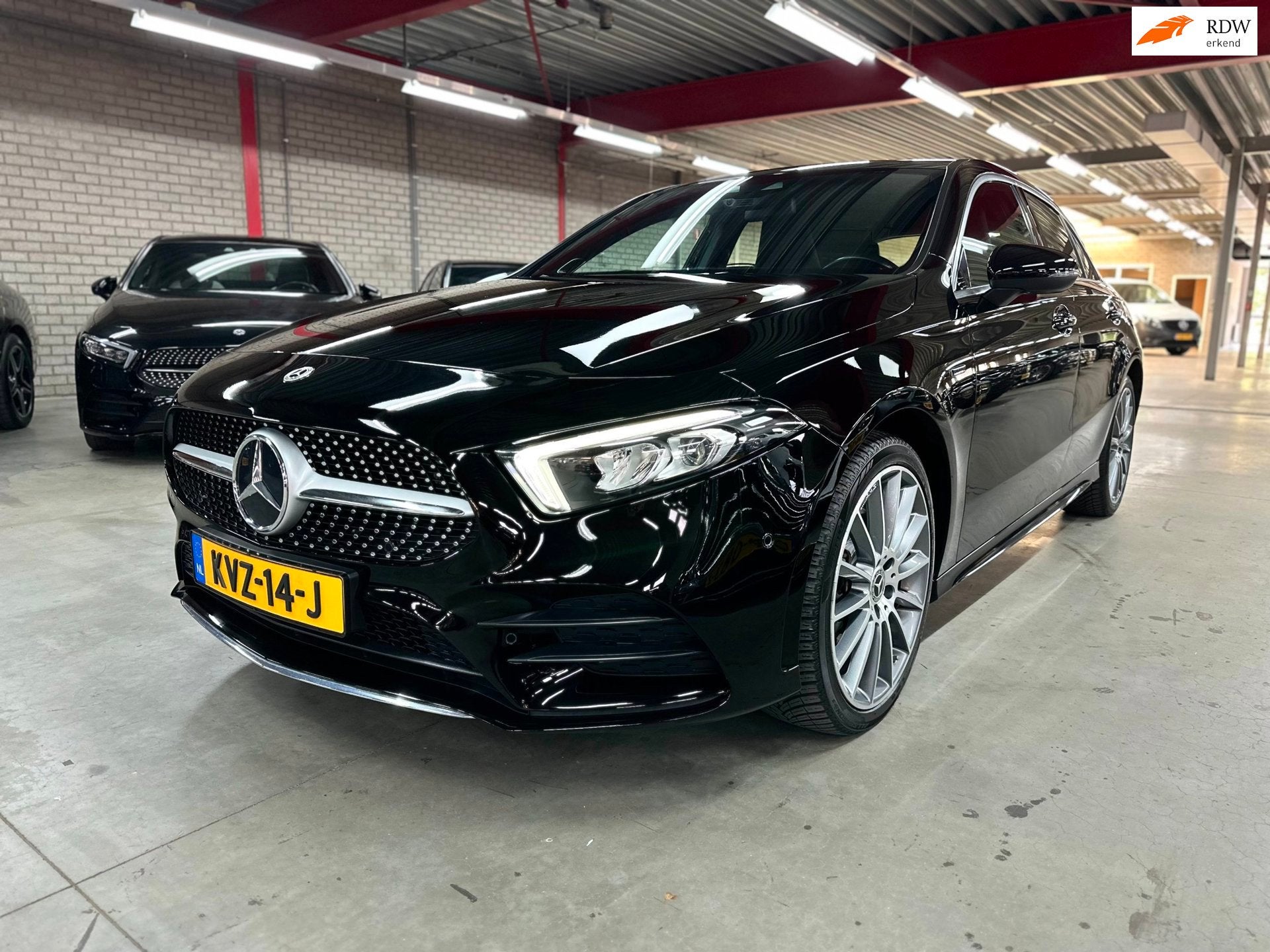 Mercedes-Benz A-klasse 250e, AMG, Sfeer, Burmester, Widescre, Dealer onderhouden, Gebruikt, 4 cilinders, 15 kWh