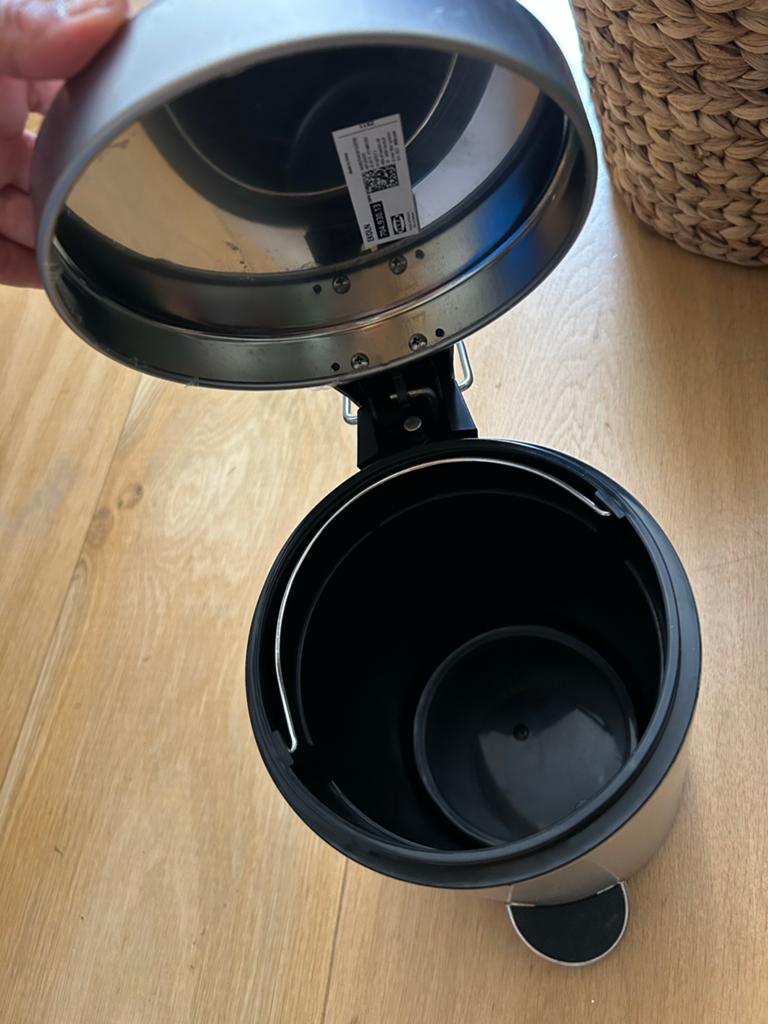 Ikea prullenbak met pedaal, 3 L, Ophalen, Gebruikt, Met pedaal, Metaal