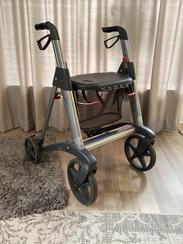 Active Access (ANWB) rollator, Diversen, Rollators, Lichtgewicht, Opvouwbaar, Ophalen