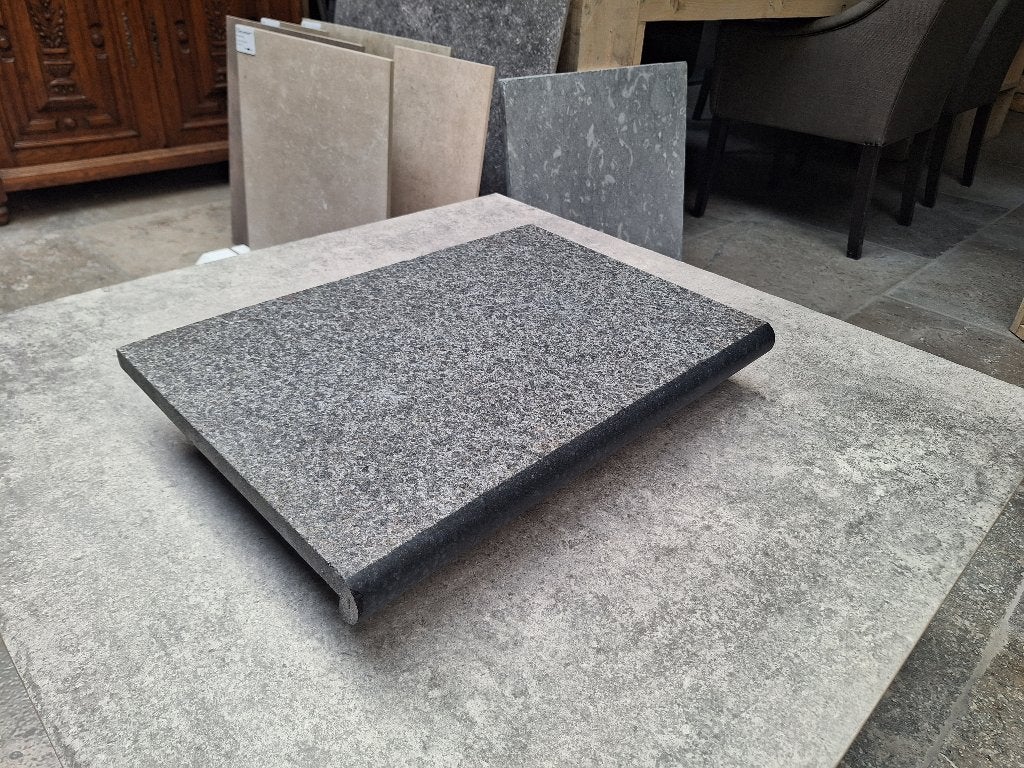zwembadrand Basalt 50x35x2/4 cm met een rond gezoete neus, Ophalen of Verzenden, Nieuw