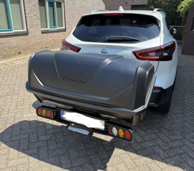 Trekhaakkoffer te huur. Nog beschikbaar vanaf 11 Augustus, Ophalen, Nieuw