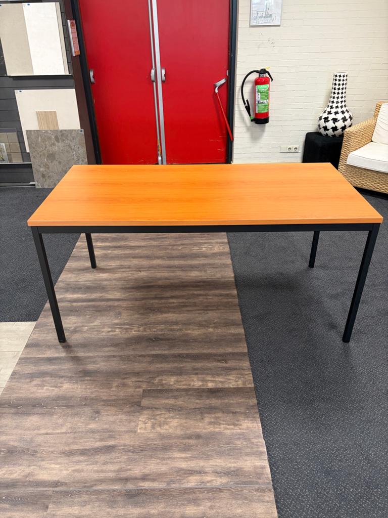 Stijlvol bureau met houten blad en metalen poten, Huis en Inrichting, Bureaus, Ophalen, Hout, Bruin, Zo goed als nieuw