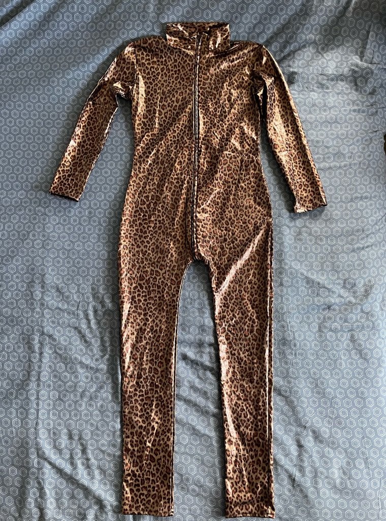 Prachtig licht glanzend PU wetlook luipaardprint catsuit, Onbekend, Ophalen of Verzenden, Nieuw