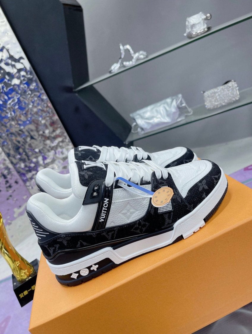 Trainers, Ophalen of Verzenden, Nieuw, Overige kleuren, Sneakers of Gympen
