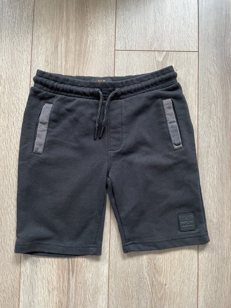 Zwarte korte broek van Ravagio maat 152-158, Ophalen of Verzenden, Zo goed als nieuw, Jongen, Broek