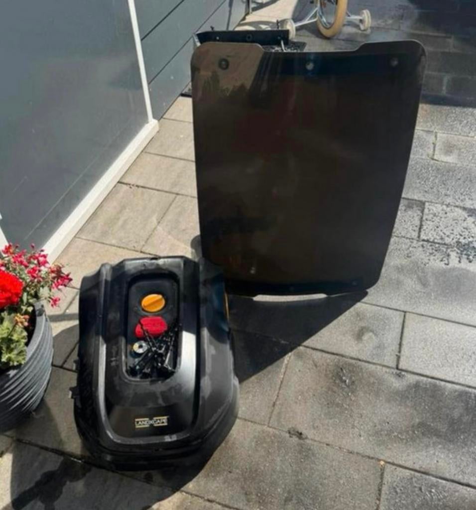 landxcape 18v  (20v max) 800m2 robotmaaier, Ophalen of Verzenden, Zo goed als nieuw