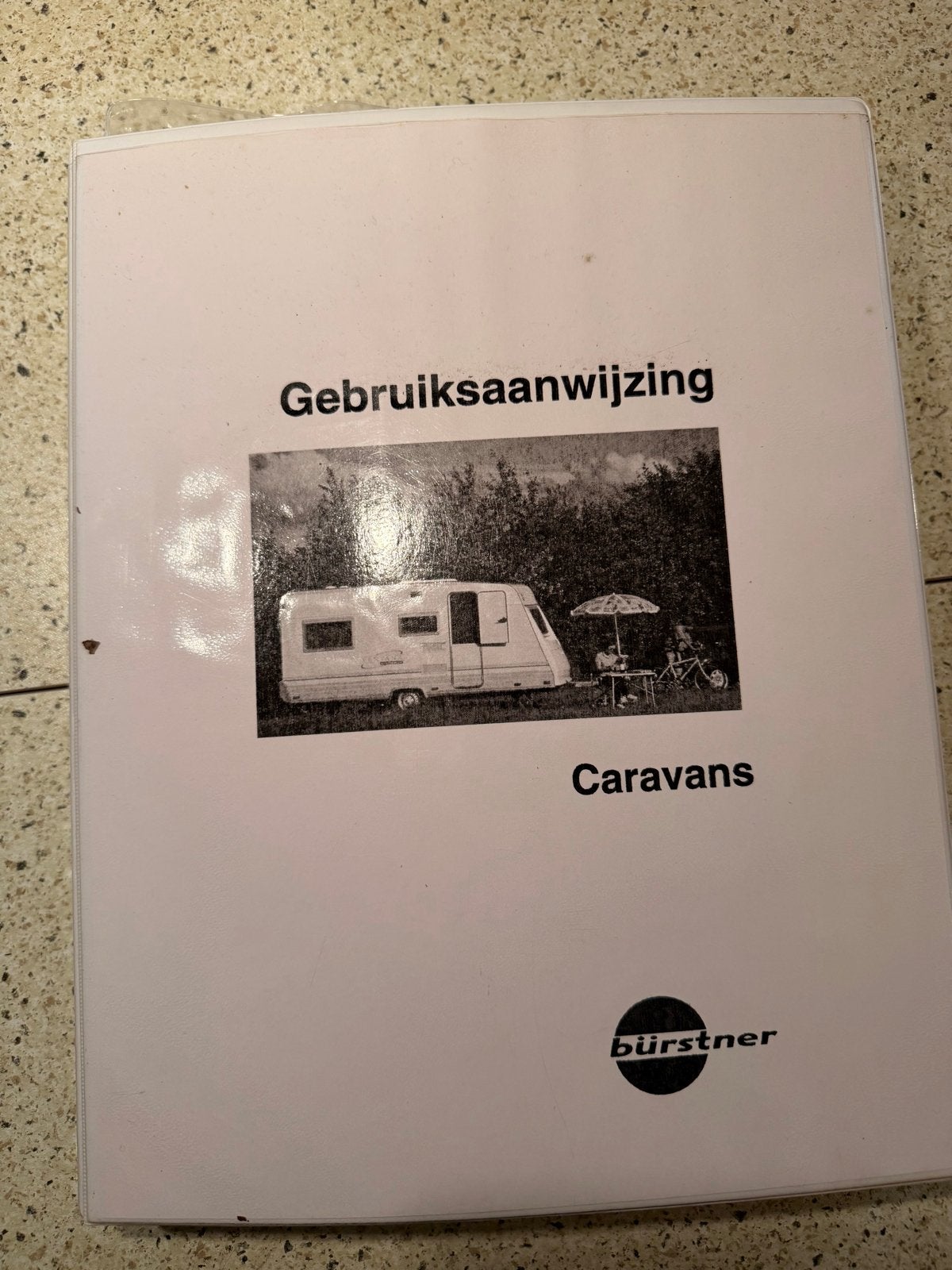 Burstner Ventana Avantgarde 435 TN met voortent en luifel, Caravans en Kamperen, Vast bed, Koelkast, Treinzit, Particulier