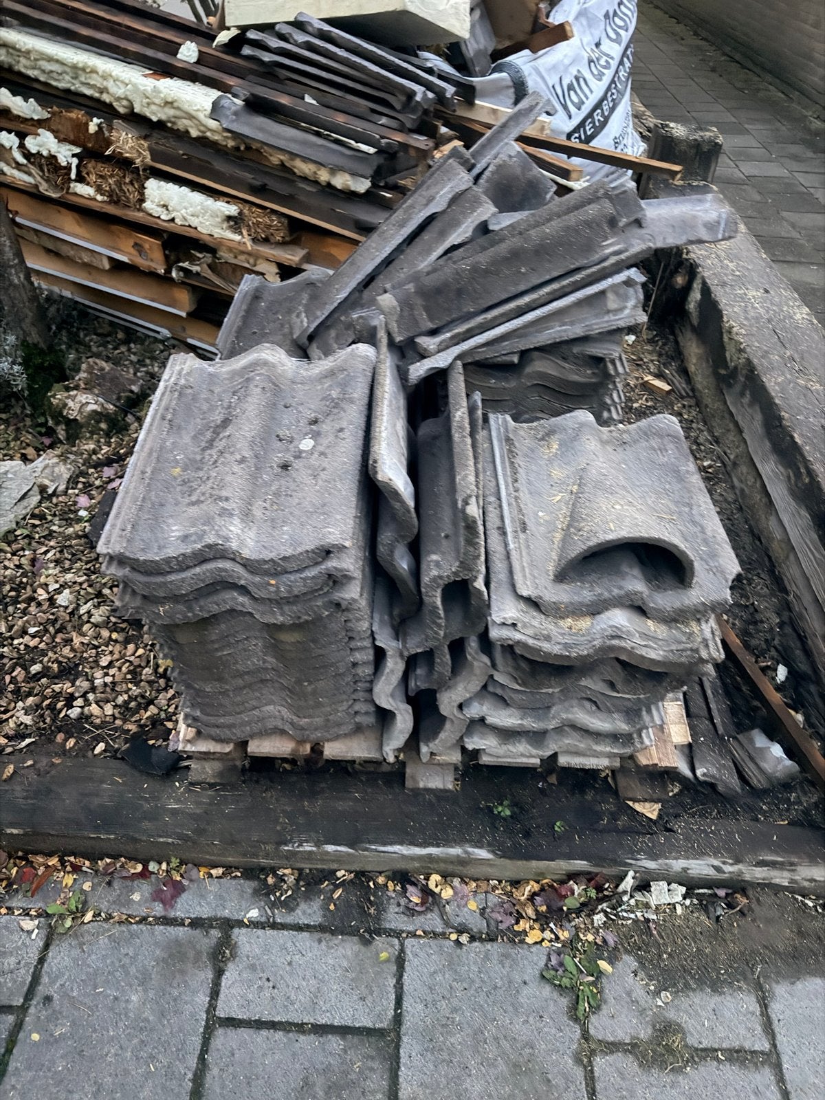 Gratis betonpannen - Ideaal voor schuur of afdak, Ophalen, Overige materialen, Gebruikt, 15 m² of meer