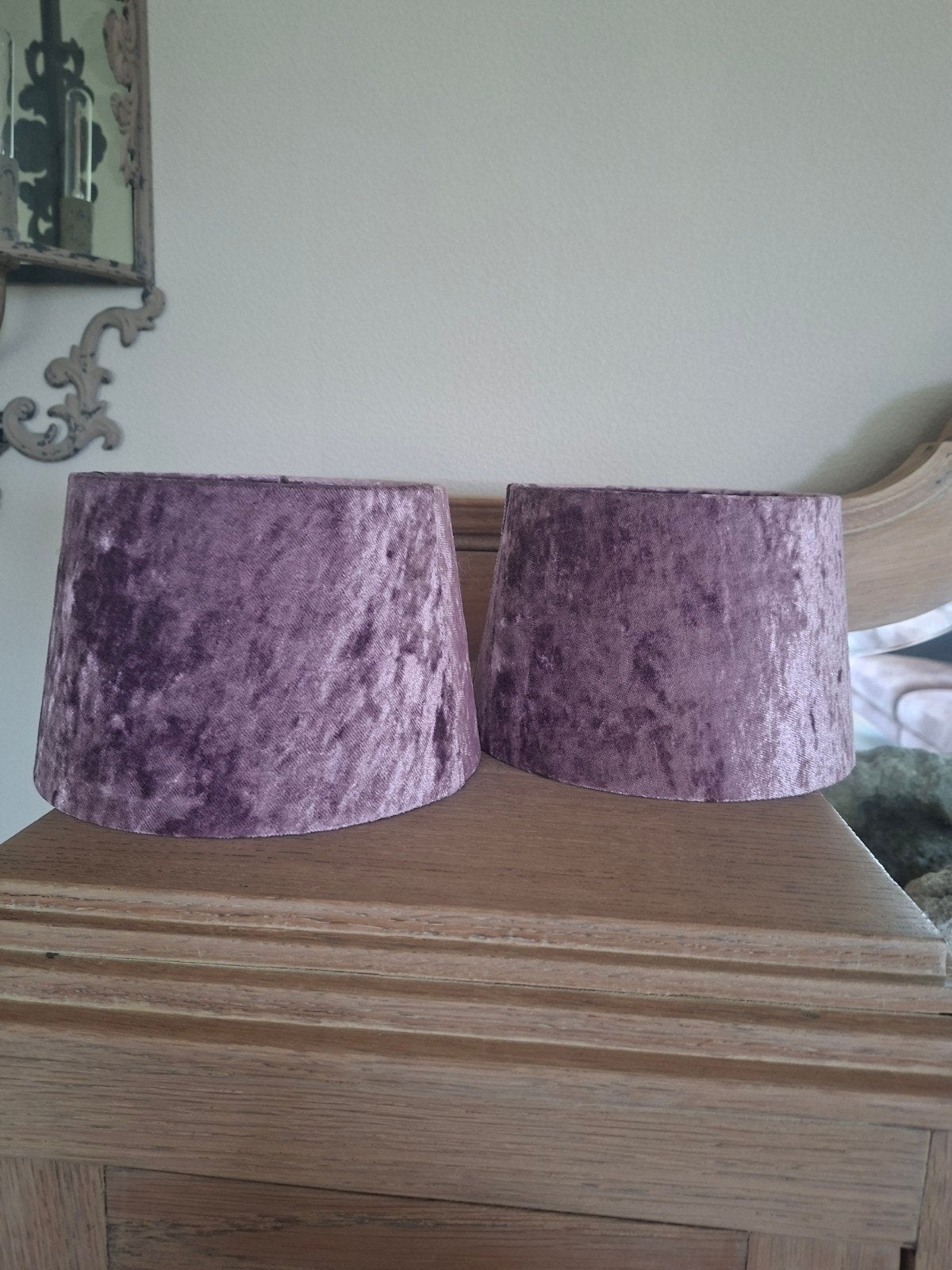 twee mooie lampenkapjes(zie omschrijving), Huis en Inrichting, Lampen | Lampenkappen, 13 cm, Paars, Rond, Ophalen of Verzenden