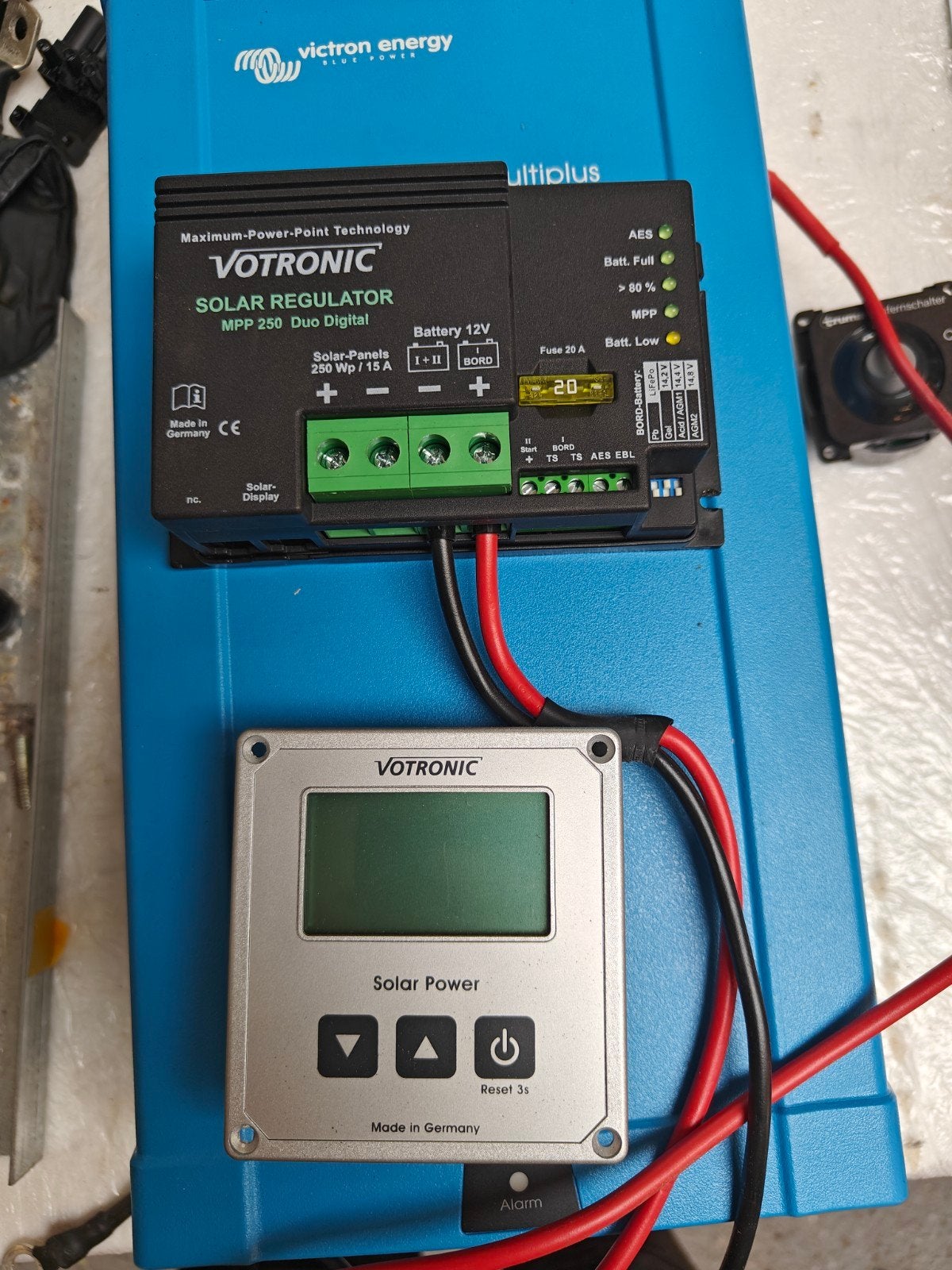 Votronic MPP 250 Duo Digitale Solar Regelaar met Display, Caravans en Kamperen, Gebruikt, Ophalen of Verzenden, Votronic, Info@Votronic.nl
