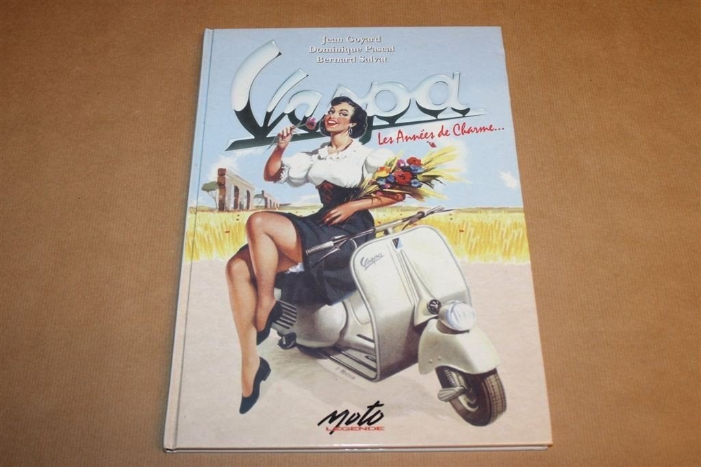 Vespa, Les Années de Charme — Scooterreclame Jaren 50-80, Ophalen of Verzenden, Gelezen