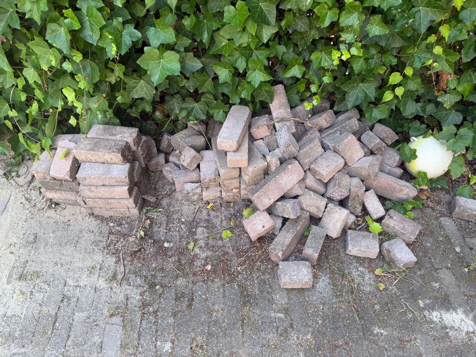 Waaltjes - Gebruikte Bestrating voor Tuin of Oprit, Ophalen, Gebruikt, Klinkers, Minder dan 5 m²
