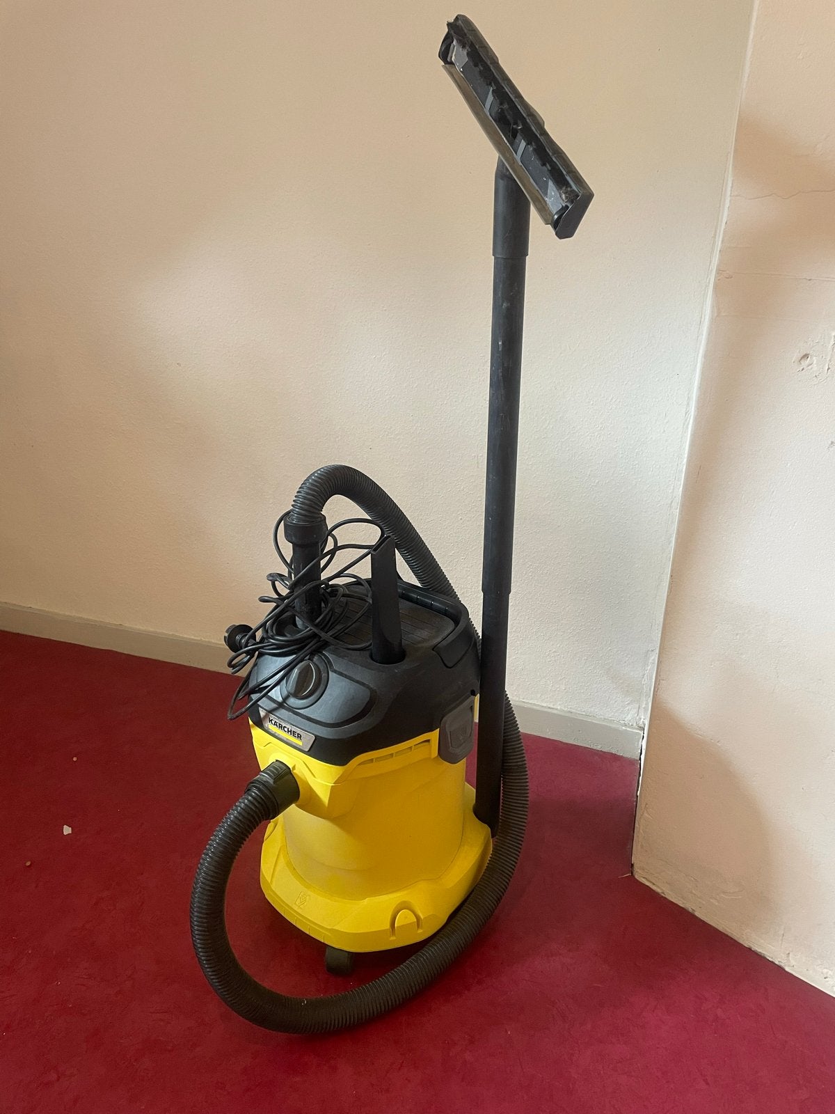 Kärcher Nat- en Droogzuiger, Ophalen, Inclusief accessoires, Gebruikt, Kärcher