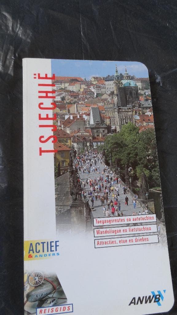 Reisgids van Tsjechië met toegangsroutes en autotochten, Boeken, Overige merken, ANWB, Europa, Ophalen of Verzenden