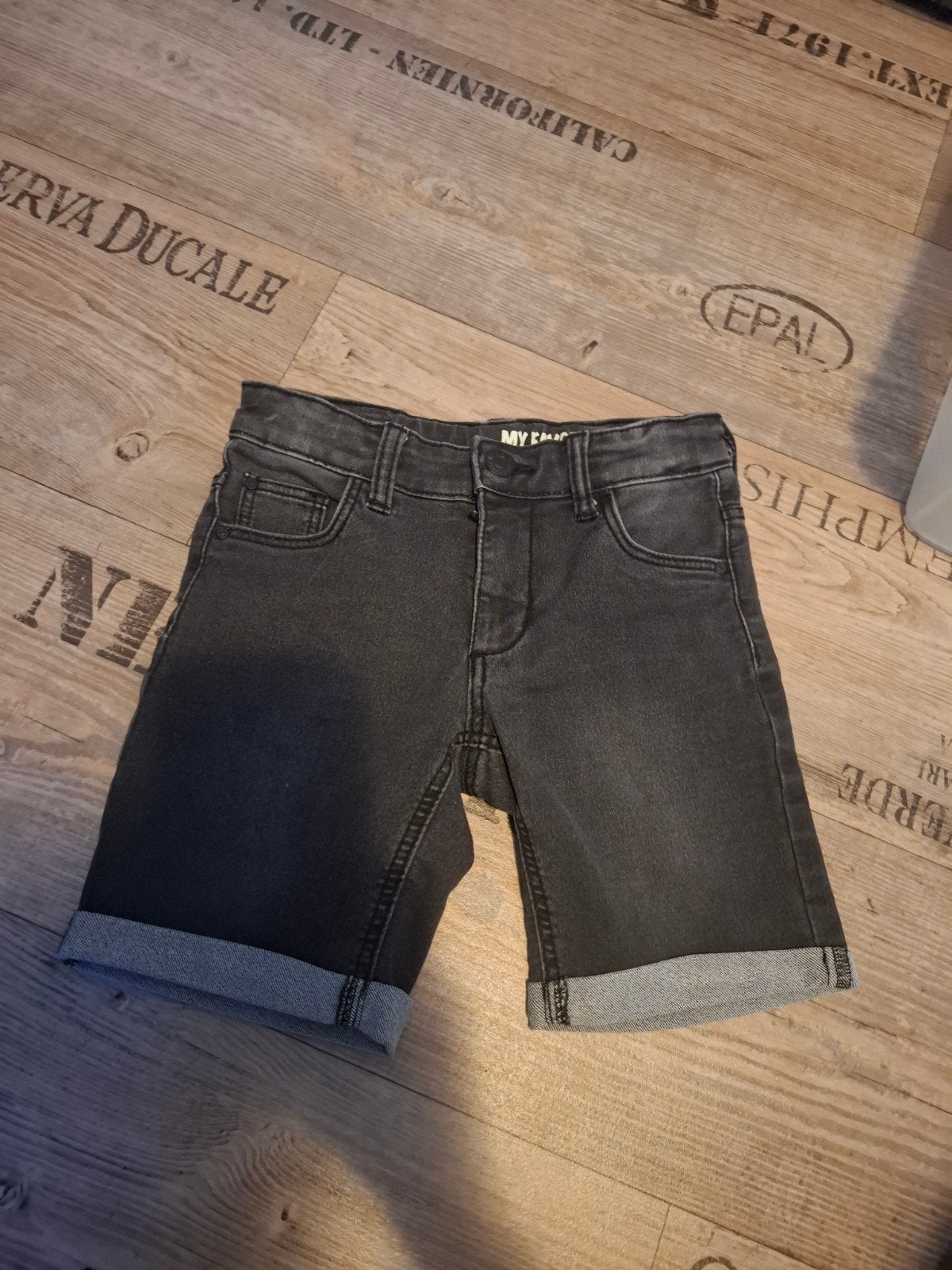 Hema spijkerbroek shorts maat 110/116, Broek, Gebruikt, Ophalen of Verzenden, Hema