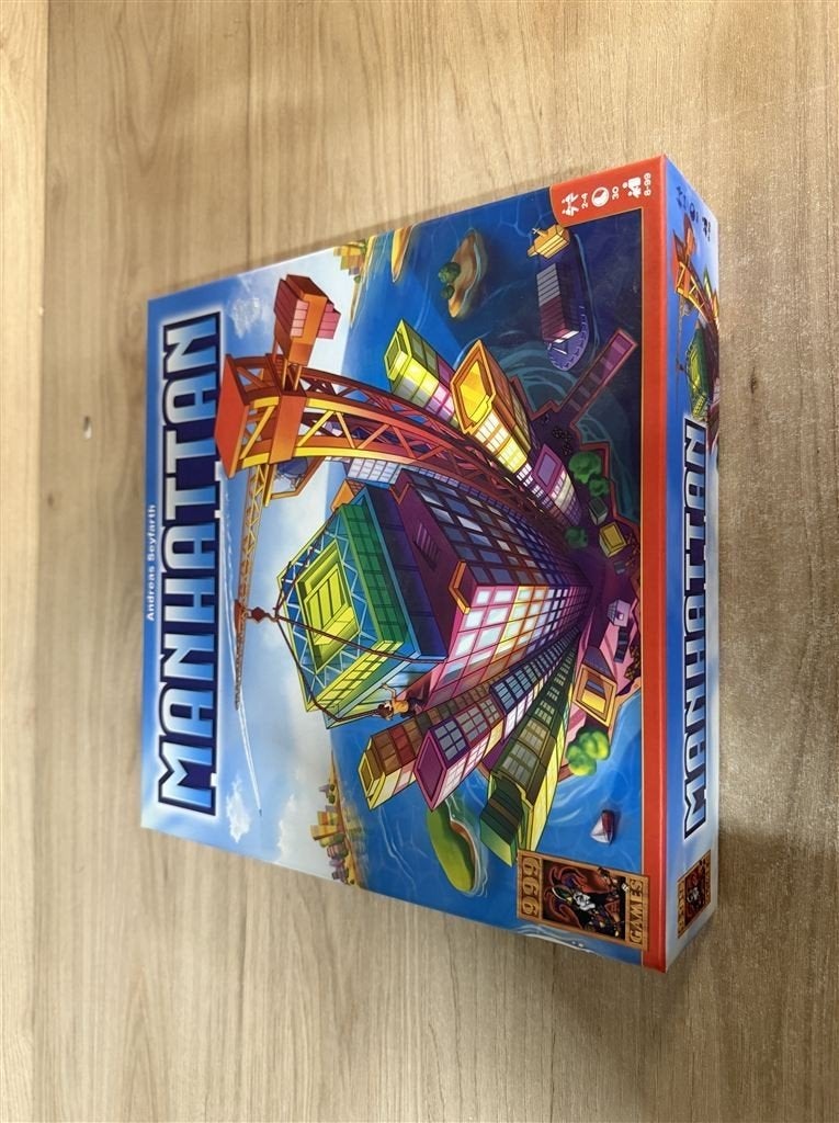 manhattan - 999 games - s6495, Hobby en Vrije tijd, Verzenden, Zo goed als nieuw