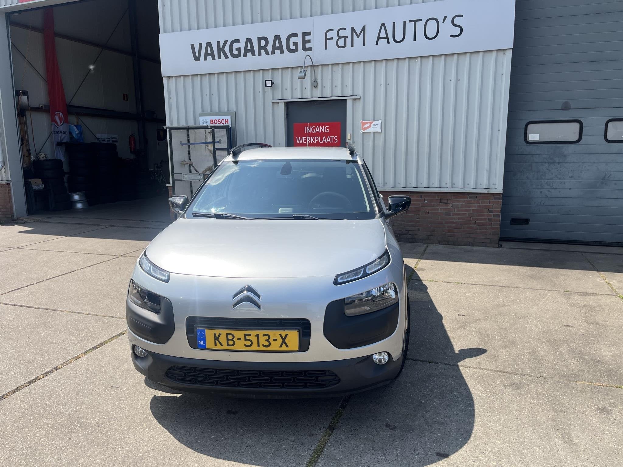 Citroen C4 Cactus 1.2 PureTech Shine, Auto's, Voorwielaandrijving, Stof, Gebruikt, 1199 cc
