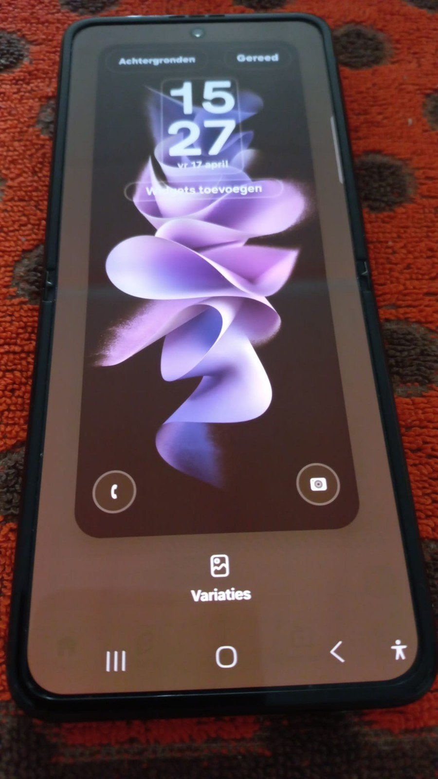 Samsung z flip z3, Ophalen, Zo goed als nieuw, 6 megapixel of meer, Inklapmodel
