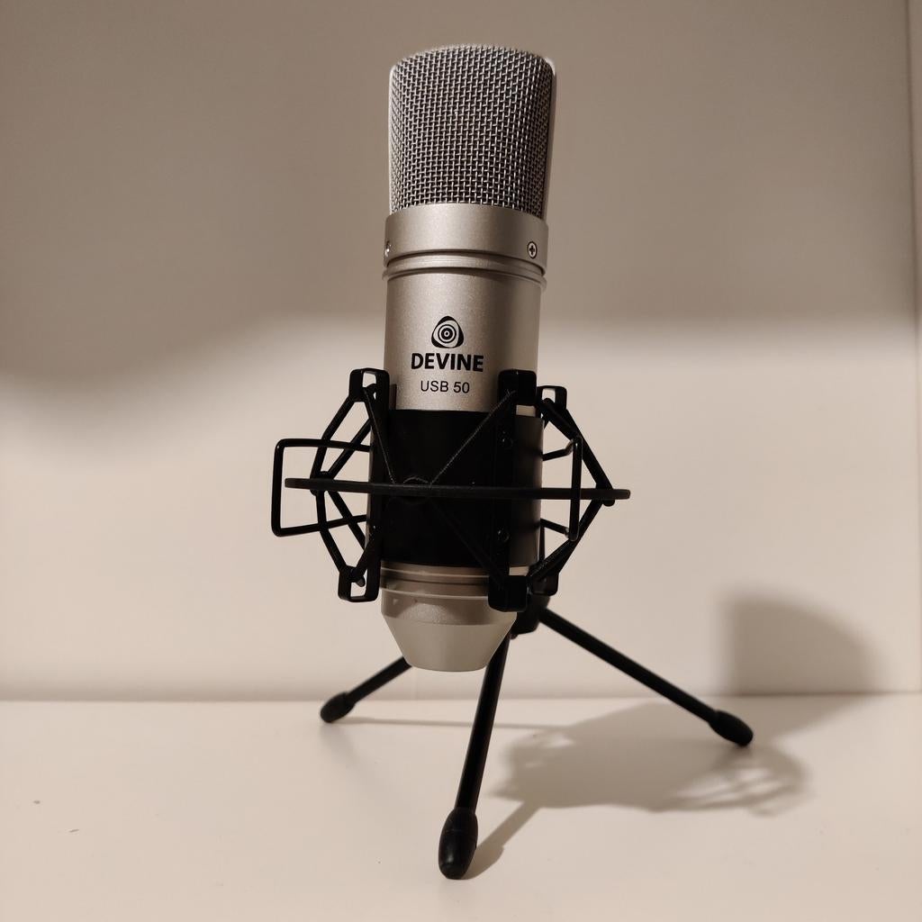 Devine USB 50 microfoon met standaard, Ophalen of Verzenden, Zo goed als nieuw, Studiomicrofoon