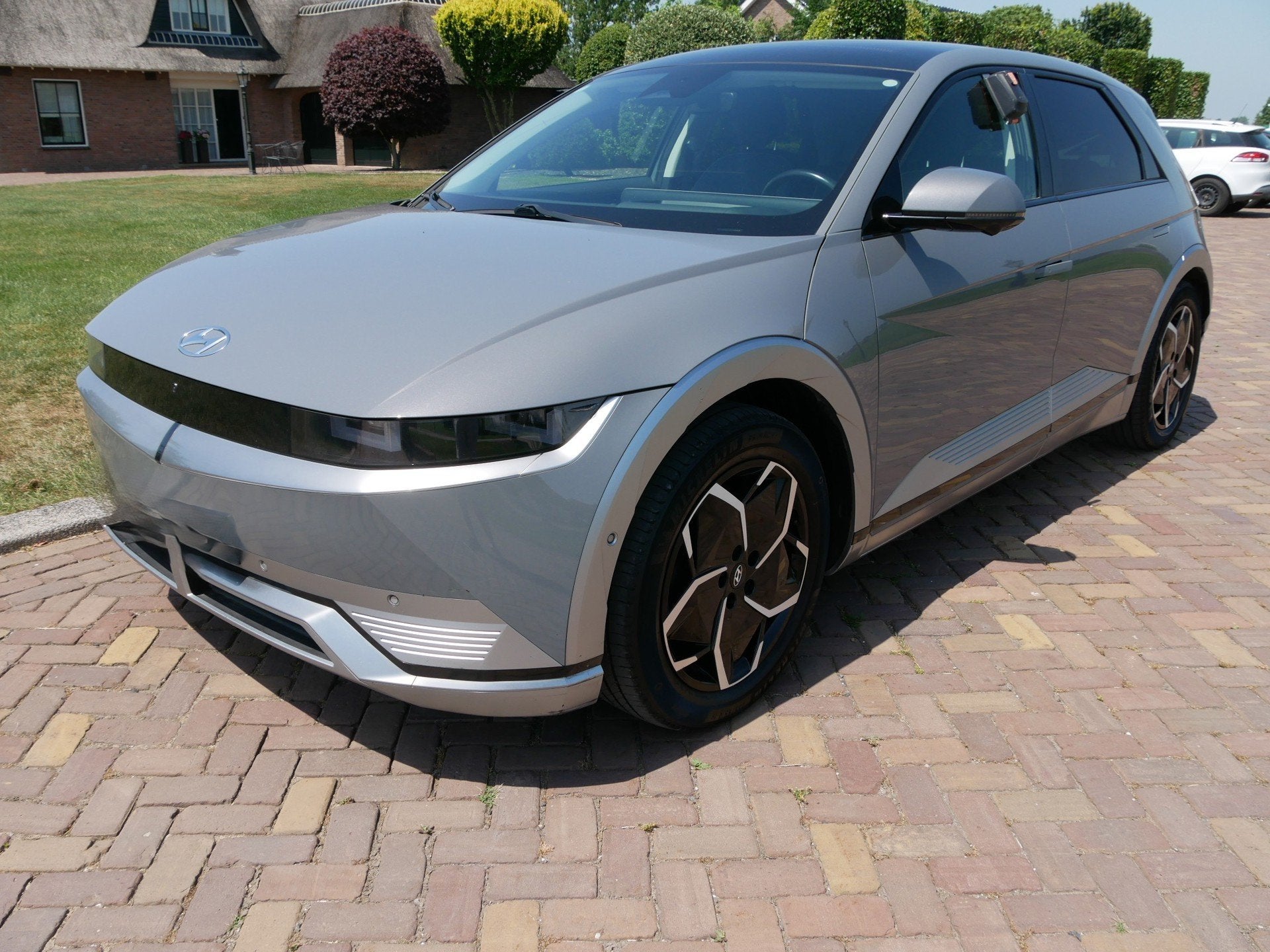 Hyundai IONIQ 5 SOLAR 73kWh LEATHER CLIMA * 18999 NETTO *, Gebruikt, Zwart, IONIQ 5, 75 kWh