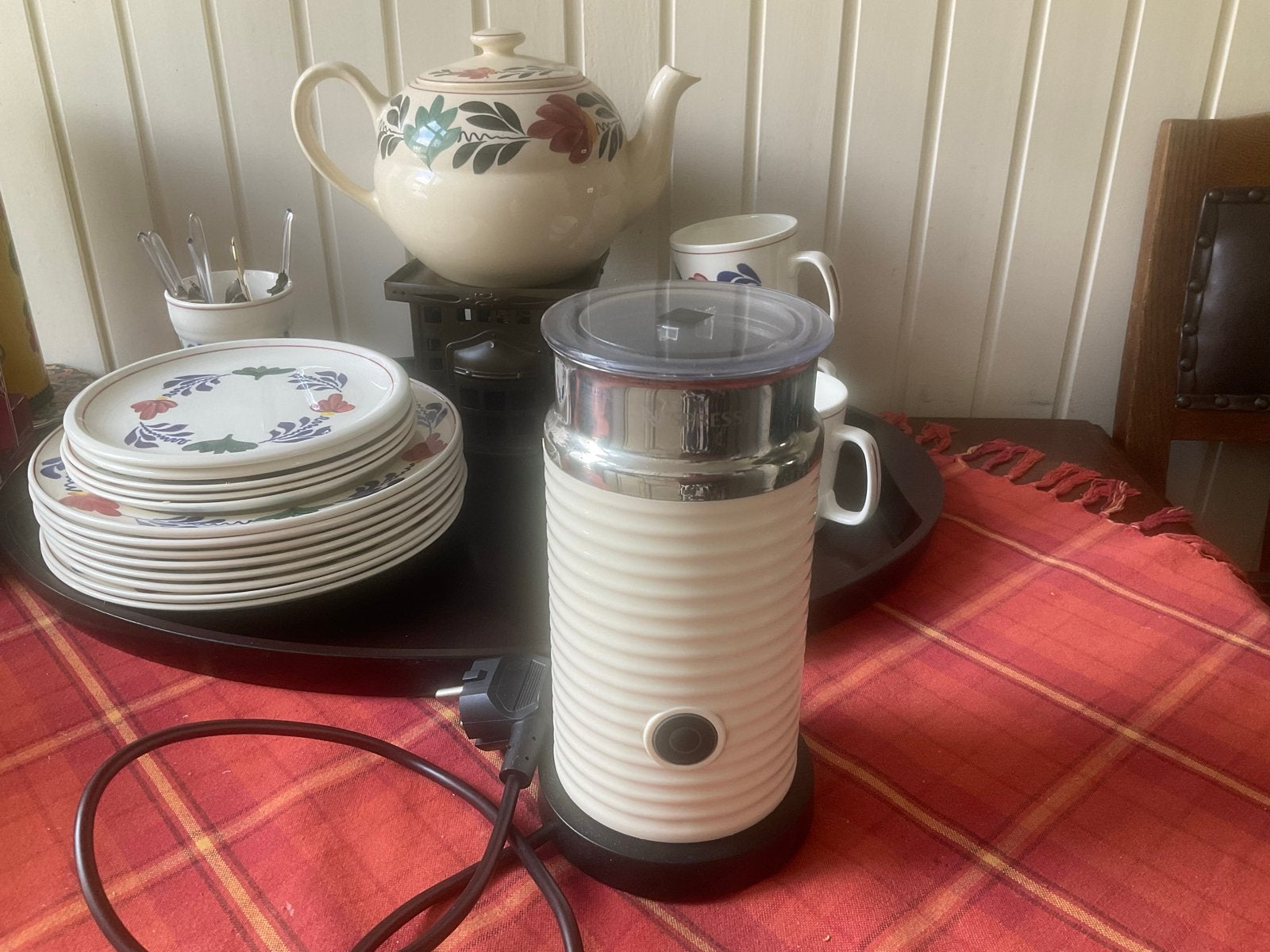 Nespresso Aeroccino melkopschuimer, Overige modellen, Overige typen, Ophalen of Verzenden, Zo goed als nieuw