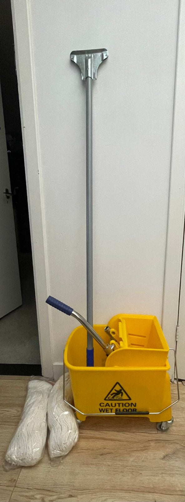 Professionele dweil/mop emmer inclusief stok en dweilen, Ophalen, Dweilemmer, -bak, of -wagen