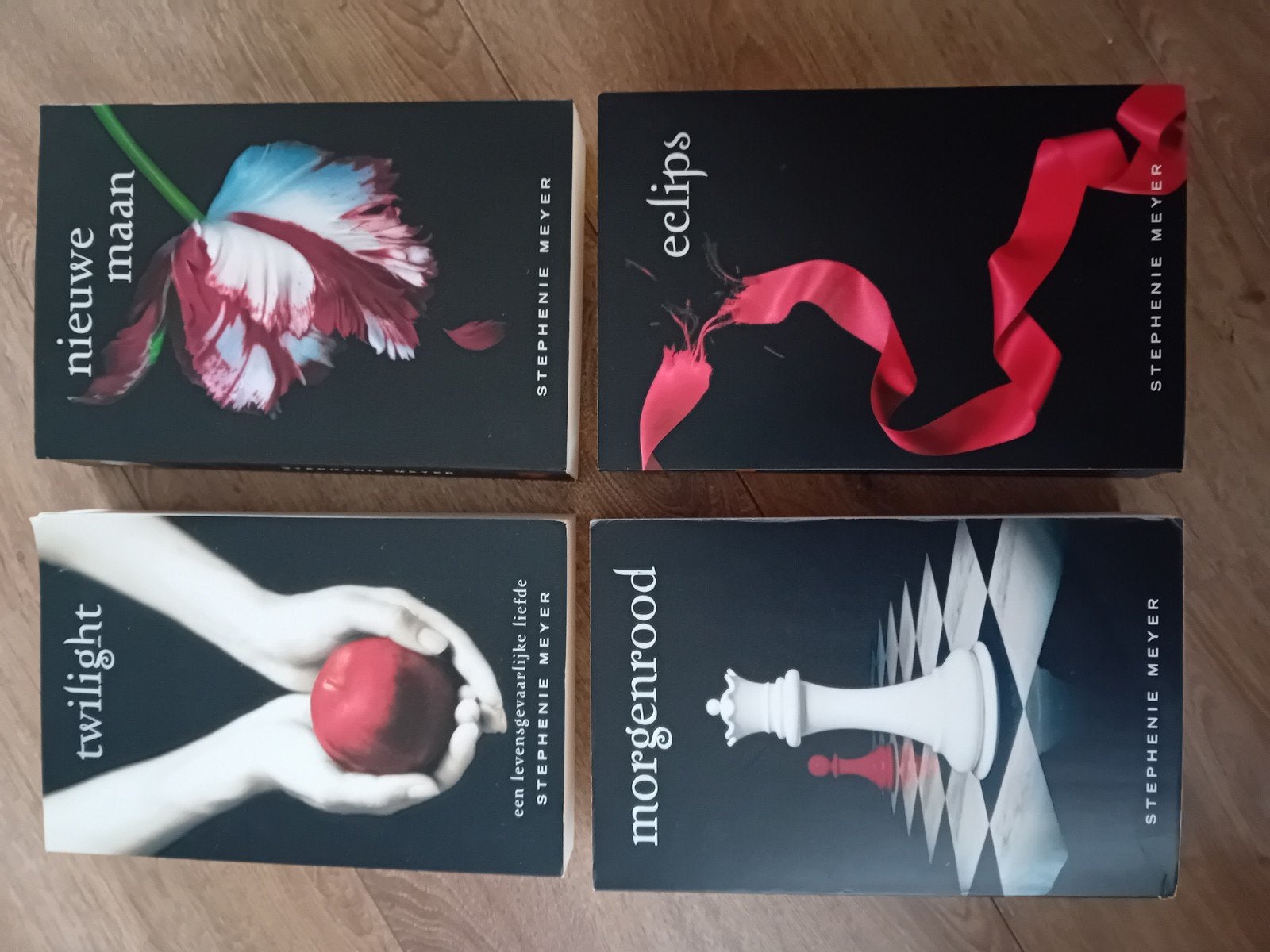 Twilight Saga Boekenreeks - Stephenie Meyer, Ophalen, Gelezen, Stephenie Meyer
