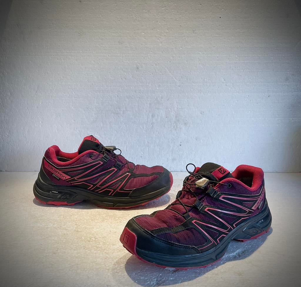 Salomon GTX Goretex outdoor wandelen trekking schoenen 40,5, Zo goed als nieuw, Roze, Wandelschoenen, Ophalen of Verzenden