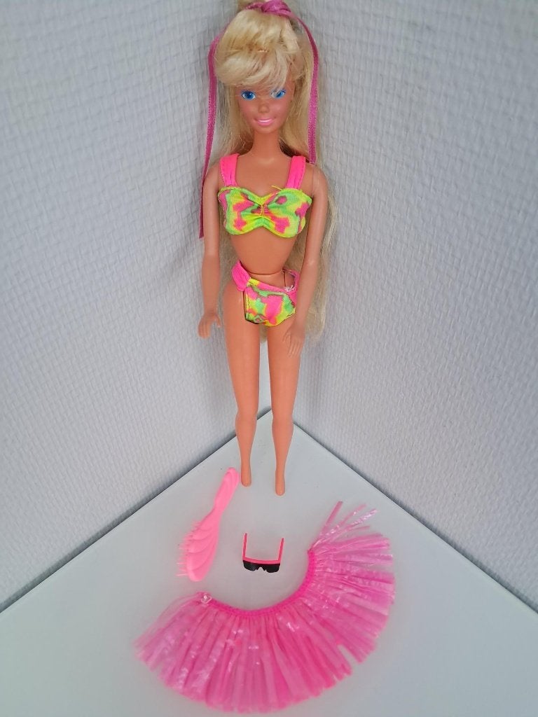 Hawaiian Fun Barbie uit 1990 van Mattel, Ophalen of Verzenden, Zo goed als nieuw, Pop