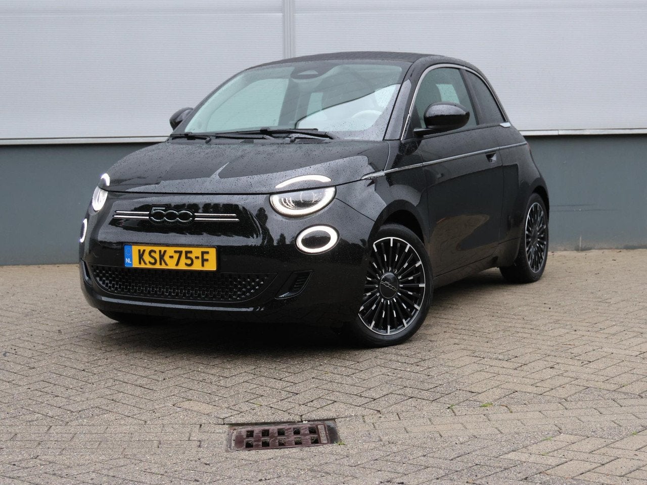 Fiat 500C La Prima 42 kWh | Navigatie | Apple Carplay/Androi, Auto's, Automaat, Gebruikt, 118 pk, Cabriolet