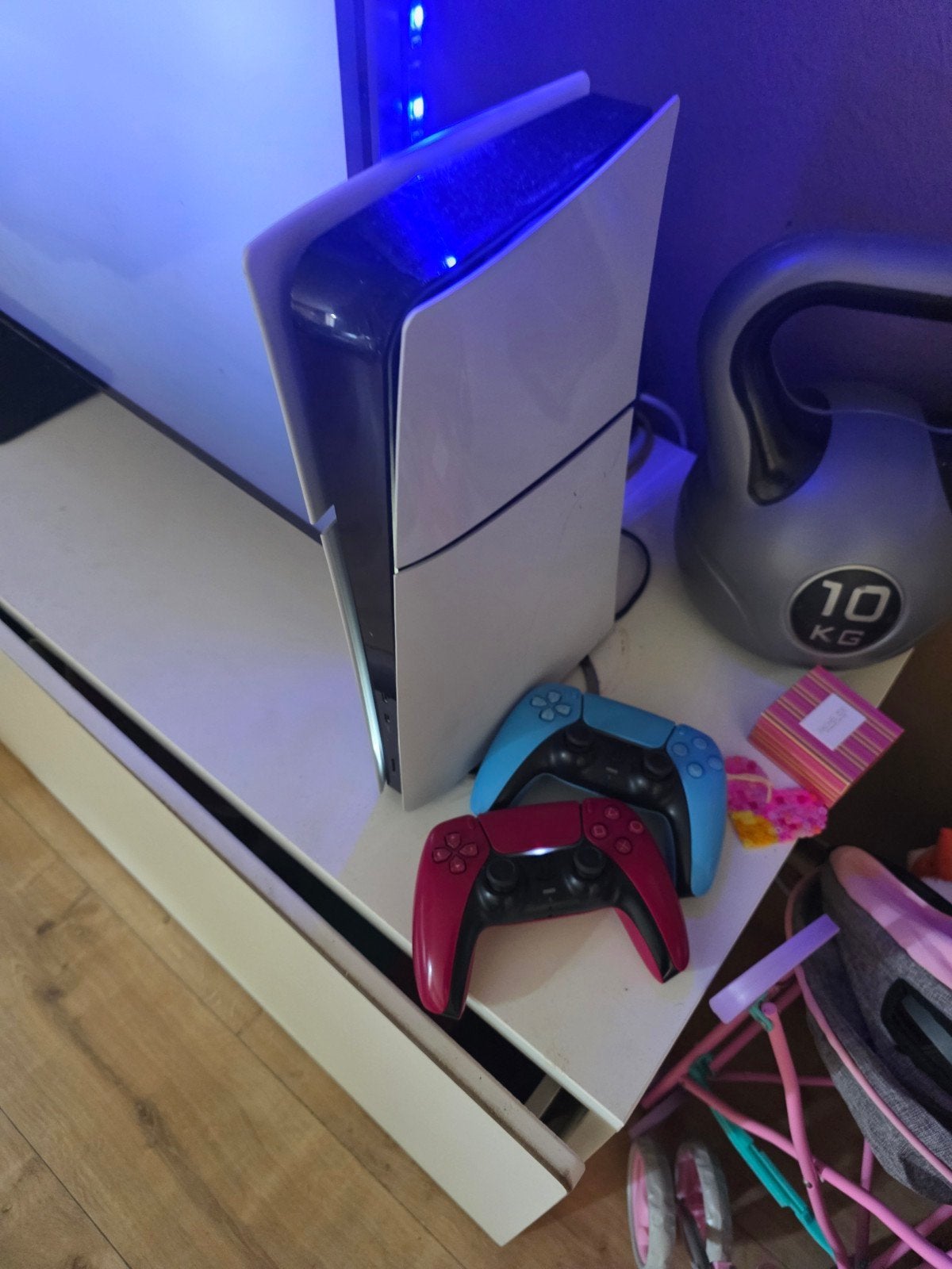 Sony PlayStation 5 Digital Edition met 2 controllers, Ophalen of Verzenden, Zo goed als nieuw