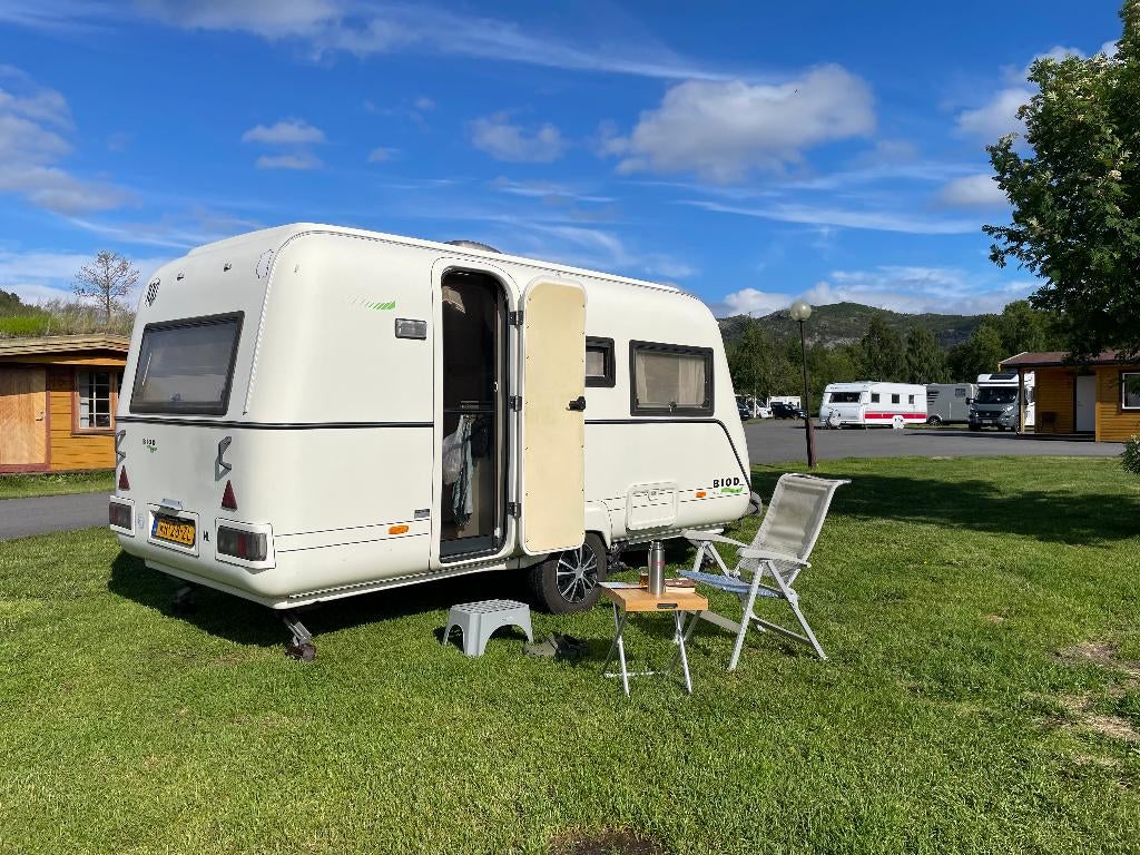Biod caravan, Treinzit, Particulier, 4 tot 5 meter, Dwarsbed