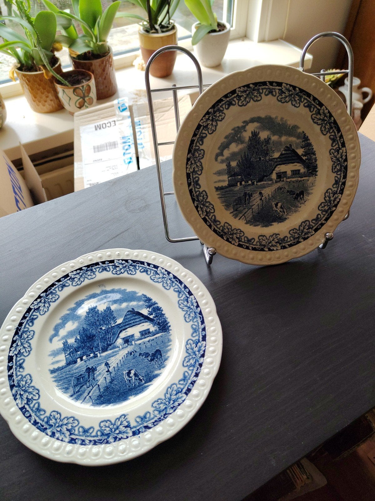 Societe Ceramique Boerenhoeve borden - set van 2, Antiek en Kunst, Ophalen