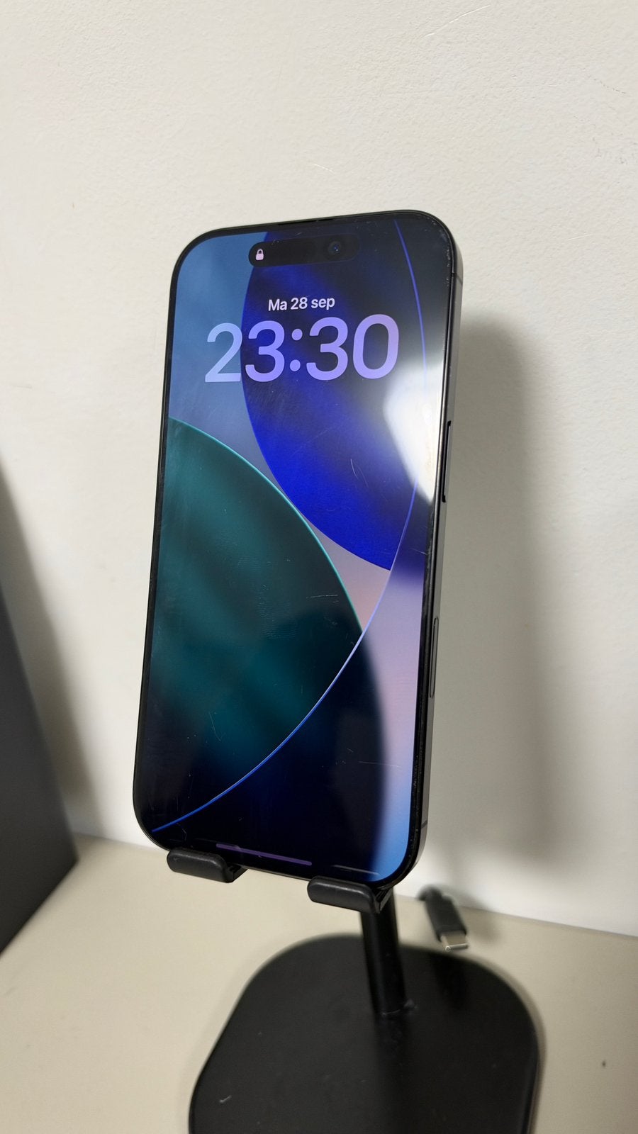 Iphone 16 Pro zeer nette staat