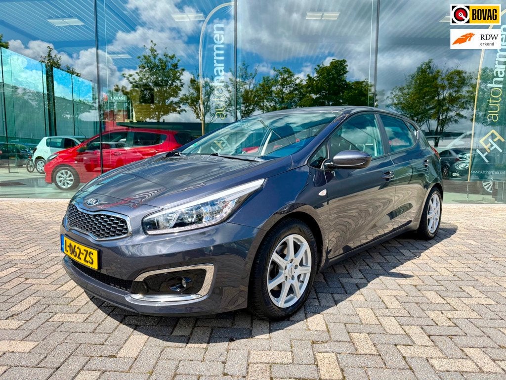 Kia Cee'd 1.4 CVVT, CarPlay, Cruise, PDC, Camera, Auto's, Kia, Voorwielaandrijving, Gebruikt, 4 cilinders, 100 pk