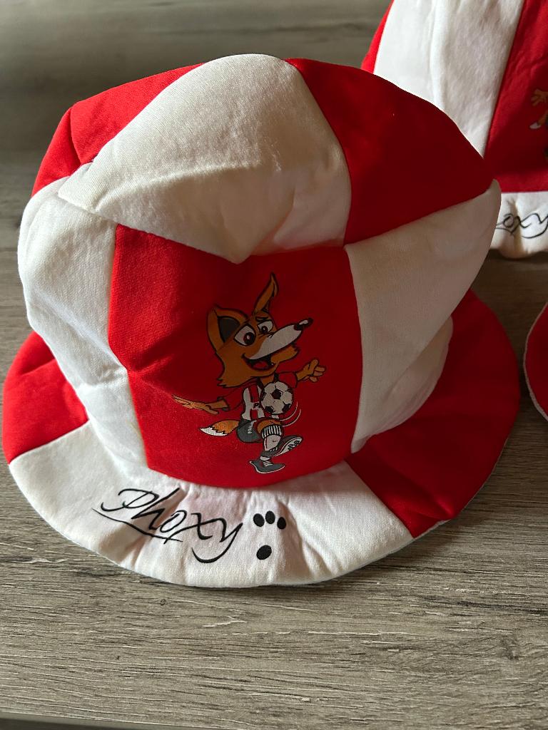 PSV Phoxy hoeden, Verzamelen, Ophalen of Verzenden, Gebruikt, PSV, Pet of Muts