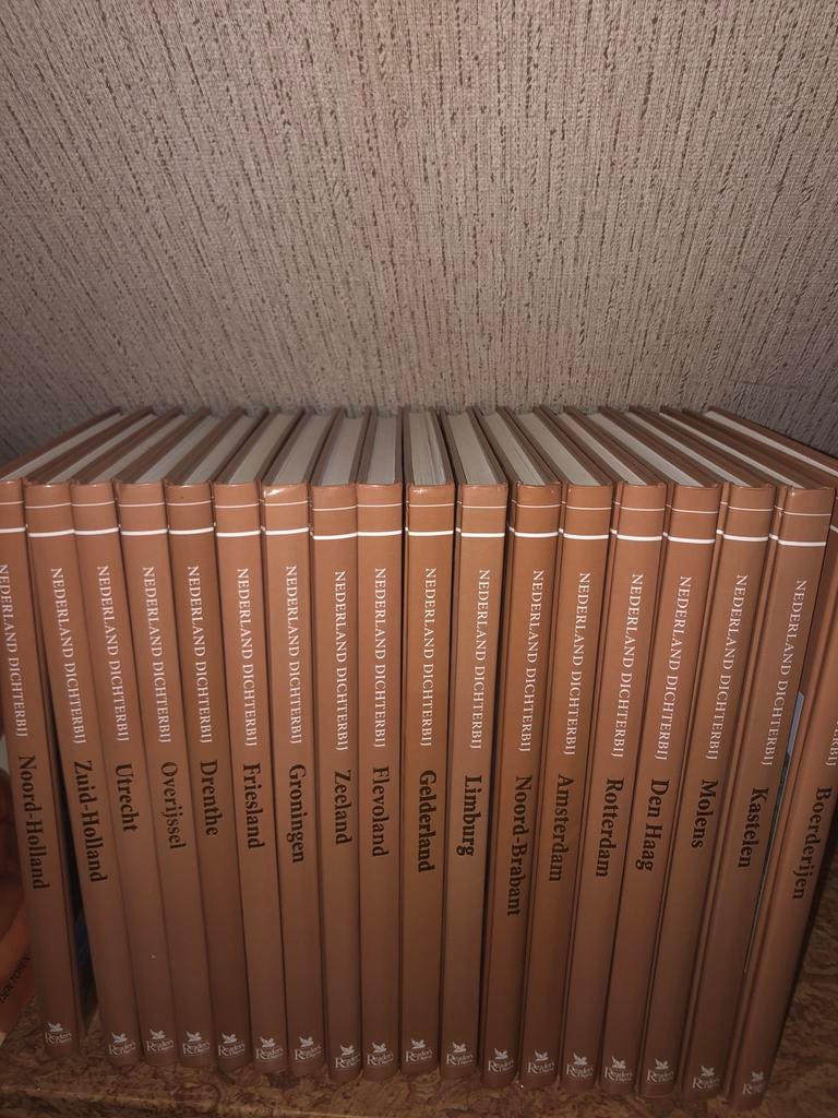 Nederland Dichterbij - Complete serie (20 delen), Boeken, Ophalen of Verzenden, 20e eeuw of later, Zo goed als nieuw