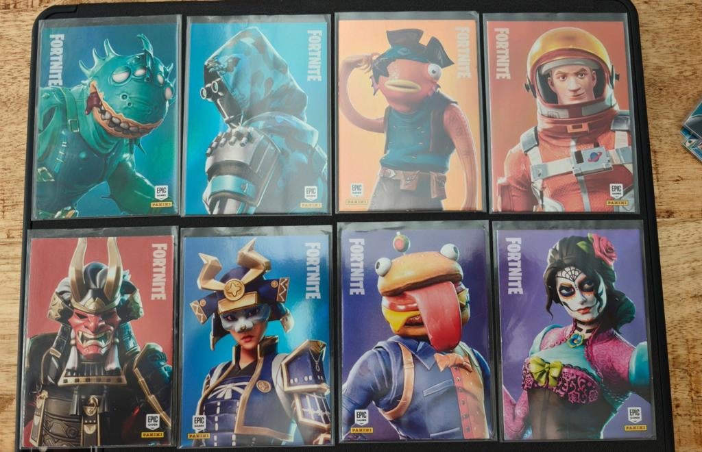 Fortnite base FOIL kaarten, Ophalen of Verzenden, Zo goed als nieuw, Meerdere kaarten, Foil