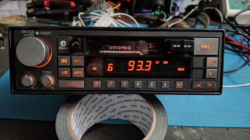 Clarion E950MKII radio/cass vintage gereviseerd, Ophalen, Gebruikt, Clarion, Faurecia Clarion Electronics Japan