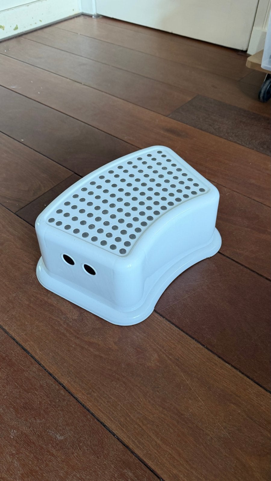 Witte Kinderkrukje met Antislip, Ophalen, Gebruikt, Kunststof