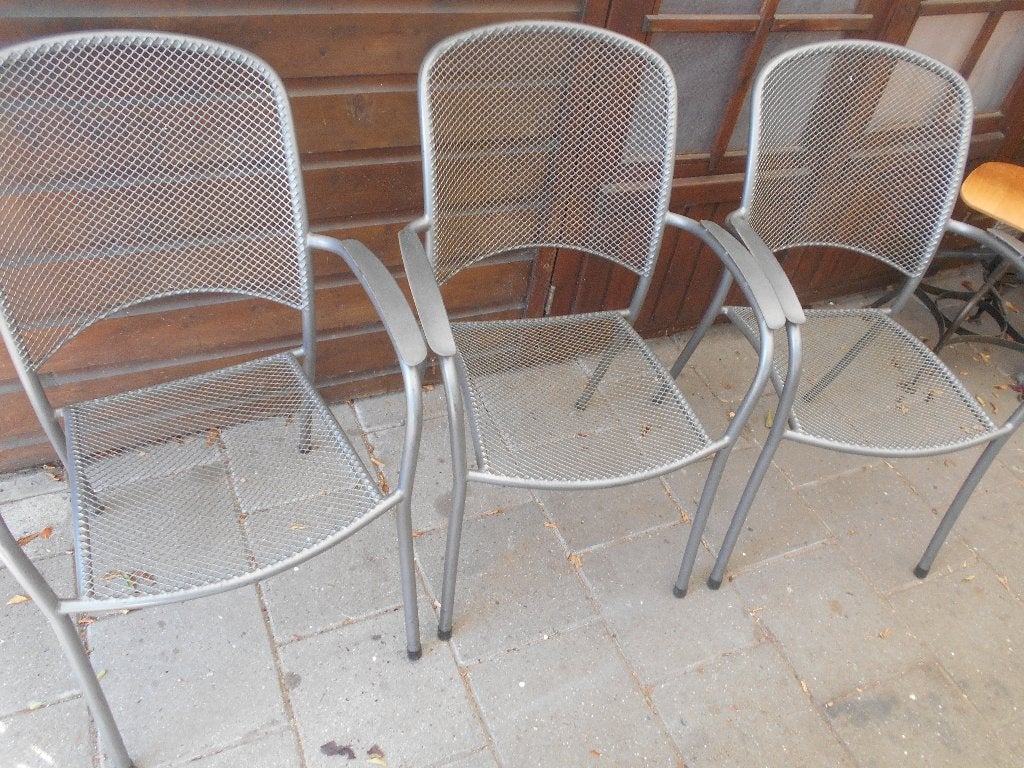 3 metalen tuinstoelen zijn stevig en stapelbaar, Ophalen, Gebruikt, Metaal, Stapelbaar