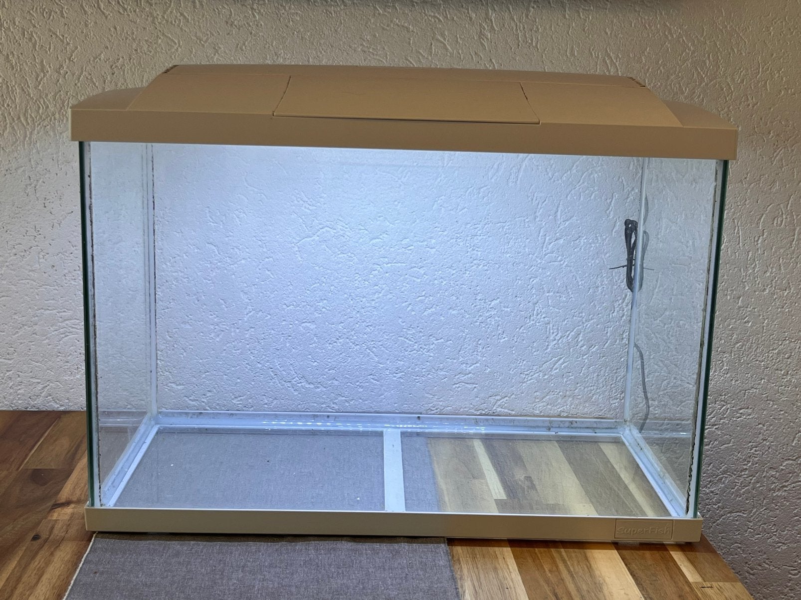 Aquarium Superfisch 70, Dieren en Toebehoren, Vissen | Aquaria en Toebehoren, Ophalen, Gebruikt, Superfish, Inclusief deksel