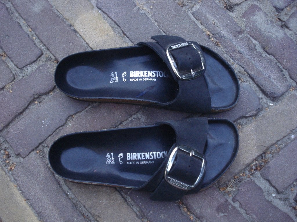 BIG BUCKLE BIRKENSTOCK ZWART 41 GRATIS VERZENDING PER POST, Kleding | Dames, Schoenen, Slippers, Verzenden, Zwart, Nieuw