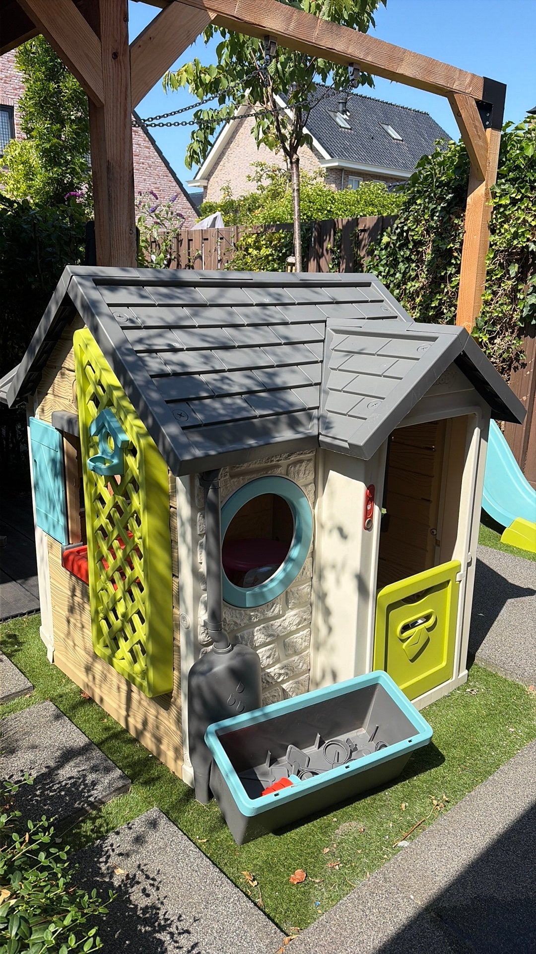 Smoby Speelhuis en glijbaan, Ophalen, Zo goed als nieuw, Kunststof