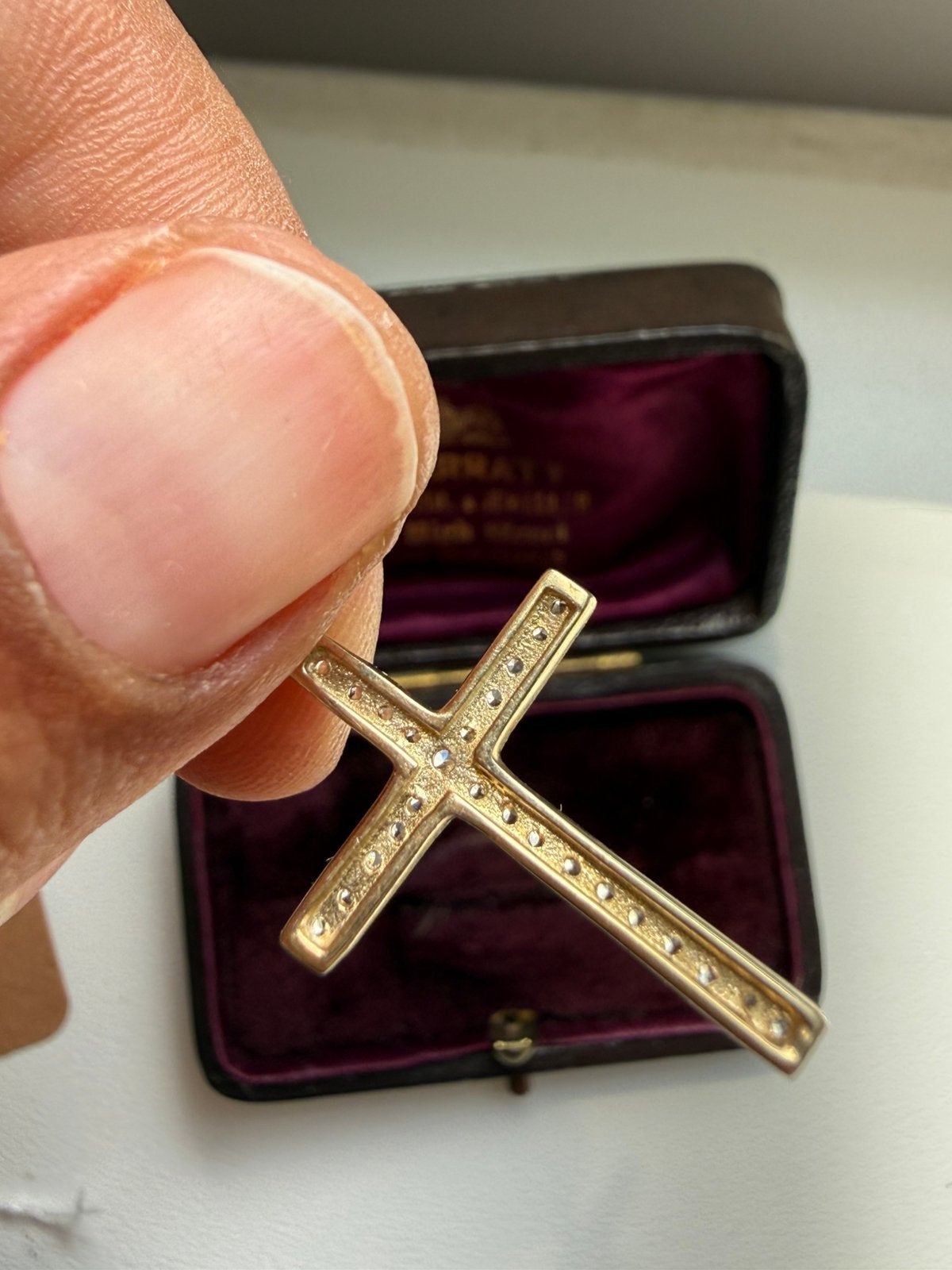 Vintage 9 karaat diamanten kruishanger, Ophalen of Verzenden, Zo goed als nieuw, Nvt, Met edelsteen
