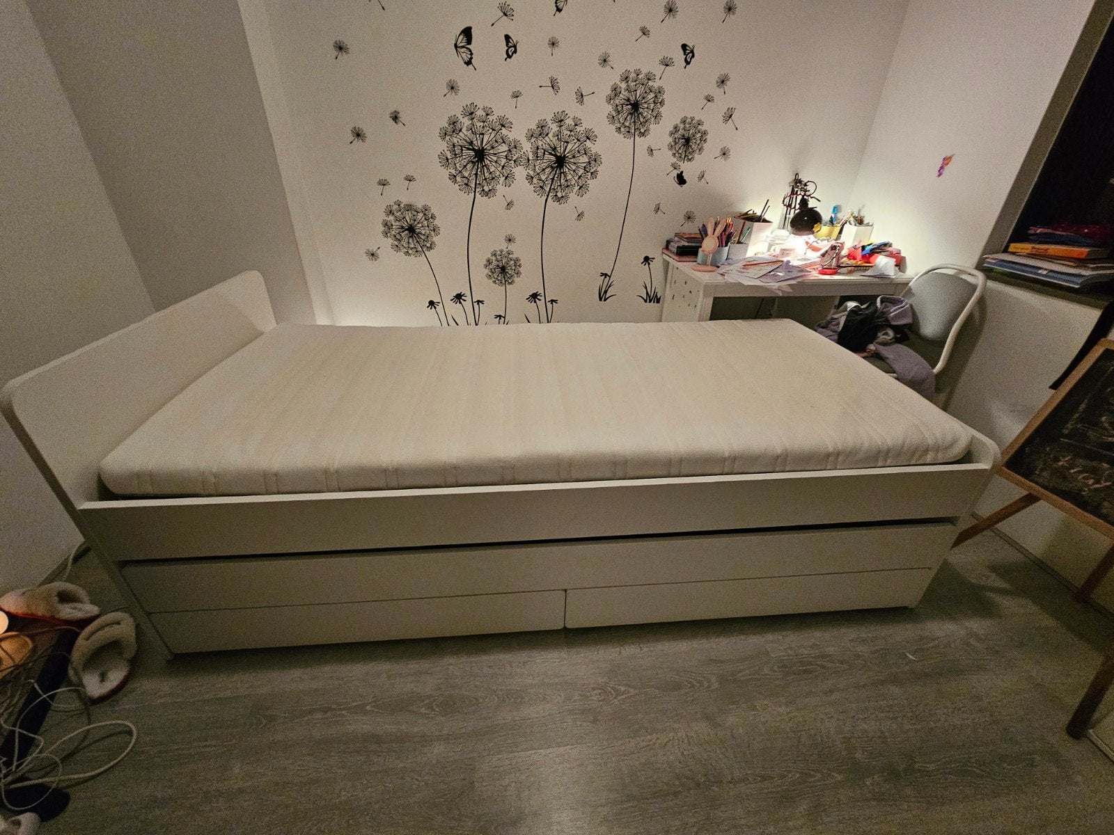 Ikea uitschuifbaar kinderbed met dubbel matras, Huis en Inrichting, Slaapkamer | Bedden, Zo goed als nieuw, Tweepersoons, 80 cm